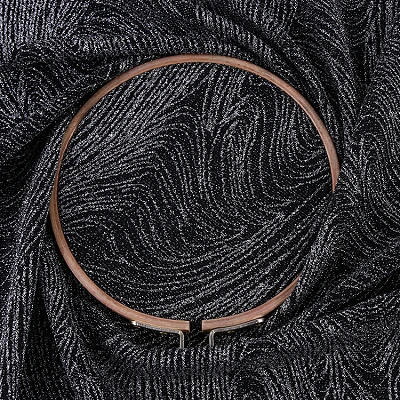 Elastīgs filigrāns audums