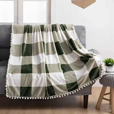 Christmas Plush Blanket With Pom Poms